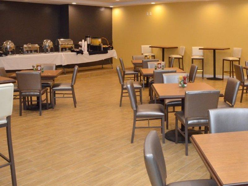 迈尔斯堡市中心区假日酒店 麥爾茲堡 外观 照片