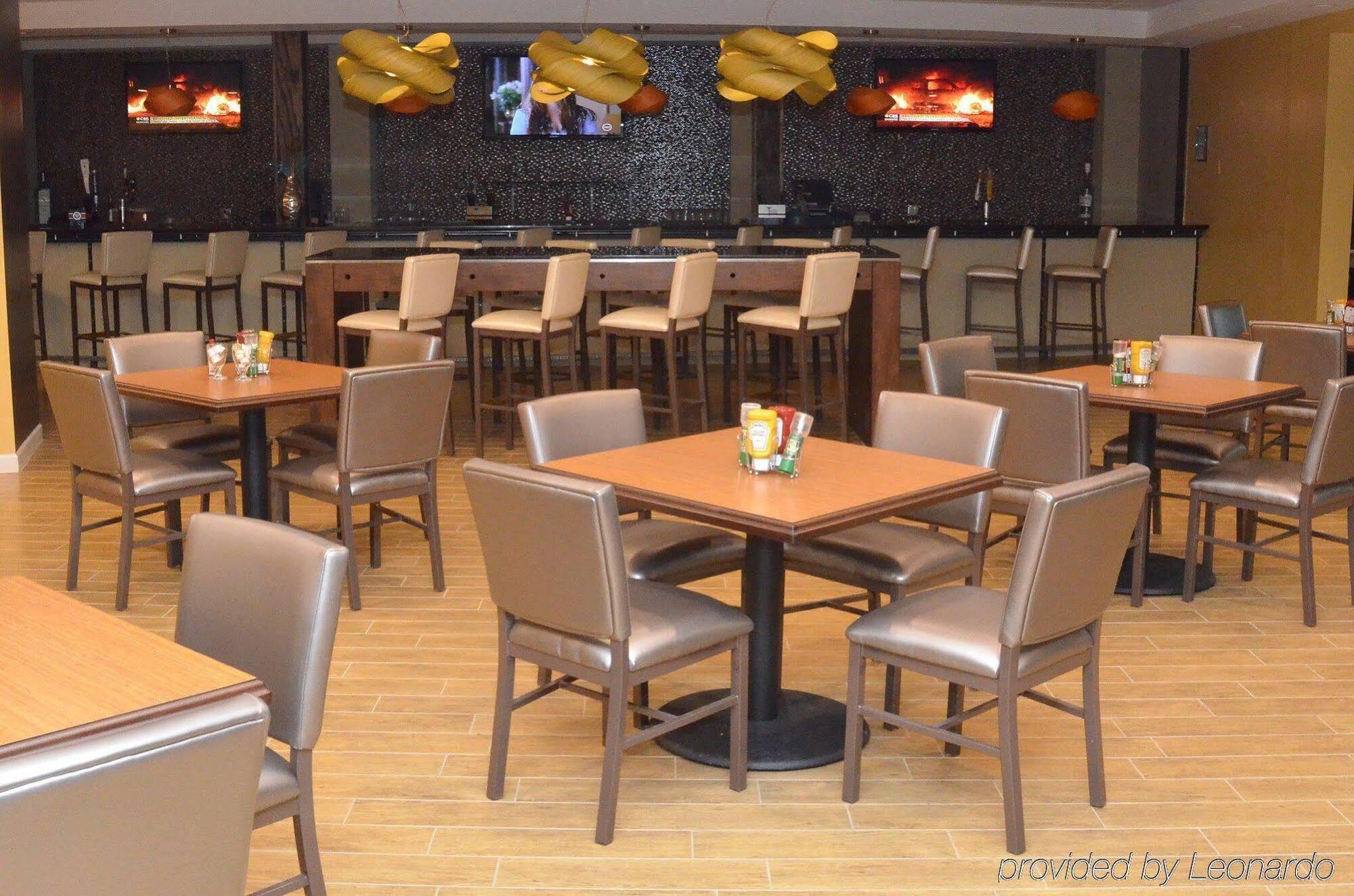 迈尔斯堡市中心区假日酒店 麥爾茲堡 外观 照片